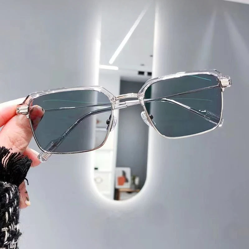 Unisex Photochromic Anti-Radiation Eyeglasses – Vintage Frame