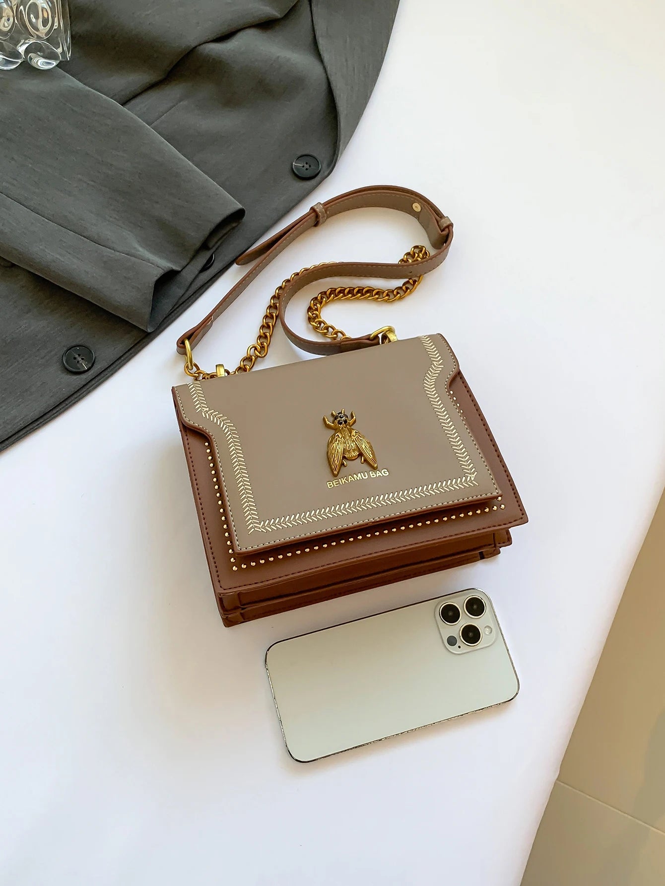 Women’s Chain Shoulder Bag – Versatile Crossbody Design
Fashion Chain Shoulder Bag for Women – Chic Crossbody Style